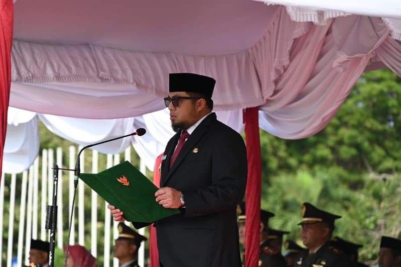 Wabup Paser Ikhwan Antasari saat memimpin Upacara Peringatan Hari Kesaktian Pancasila. (Foto : Dok Prokopim Paser)