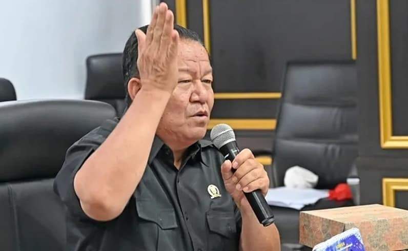 Anggota Pansus, Pdt. Robenson Tadem. (Foto: Istimewa)