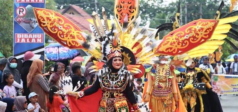Ethno Carnival Berau. (Foto: Prokopim Berau)