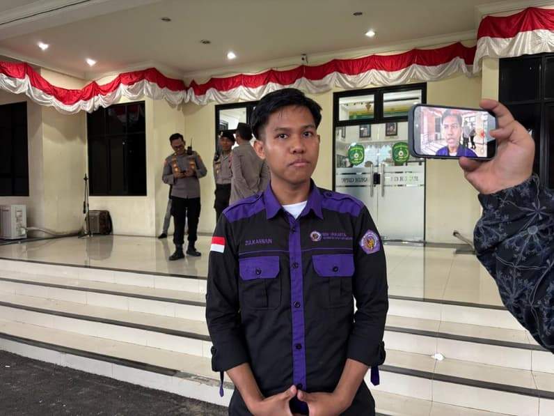 Ketua bem unikarta, Zulkarnain. (Foto: Aswin/Pusaranmedia.com)