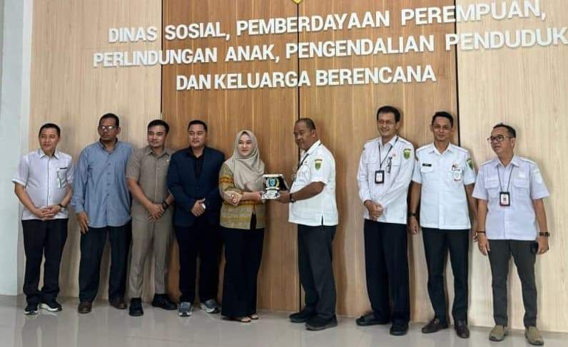 Kunker Pansus I DPRD Paser ke Dinsos Tabalong. (Foto: Dok.DPRD Paser)