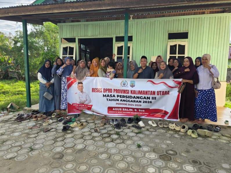 Momen foto bersama dalam agenda reses Anggota DPRD Kaltara dapil III - Kabupaten Malinau, Agus Salim. (Foto: Istimewa)