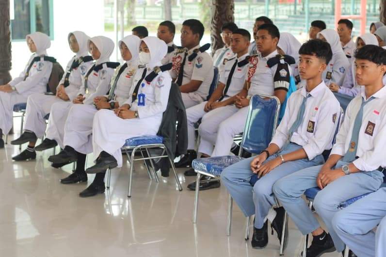 Pelajar Bontang Ikuti Penyuluhan Bahaya Judi Online dan Narkoba. (Foto: Lutfi Aziz/Pusaranmedia.com)