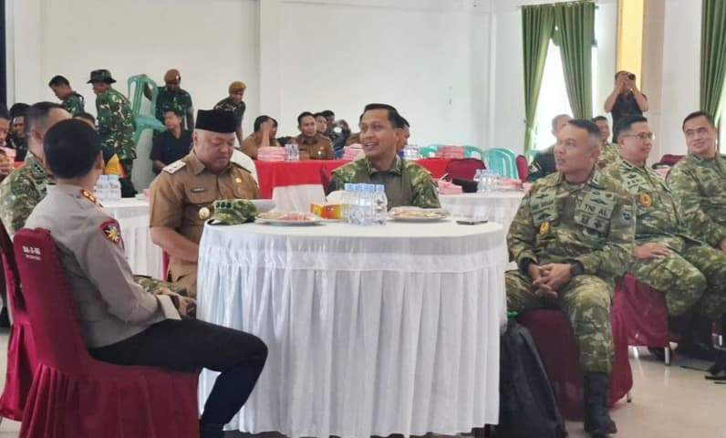 Wabup Berau saat menghadiri kegiatan penyuluhan penanganan kebakaran hutan dan lahan yang digelar di Kodim 0902/Bru. (Foto: Nur Hidayah/Pusaranmedia.com)