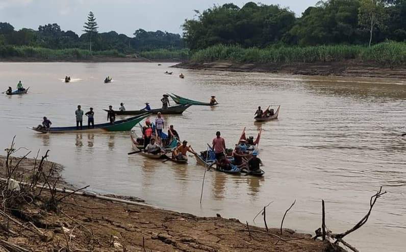 Pencarian warga tenggelam di Kenohan. (Foto: Damkar Kukar)