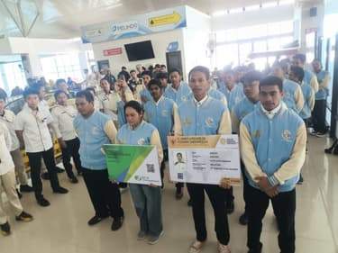 Sembilan PMI Diberangkatkan ke Malaysia, 19 Orang Masih Menunggu Visa Kerja